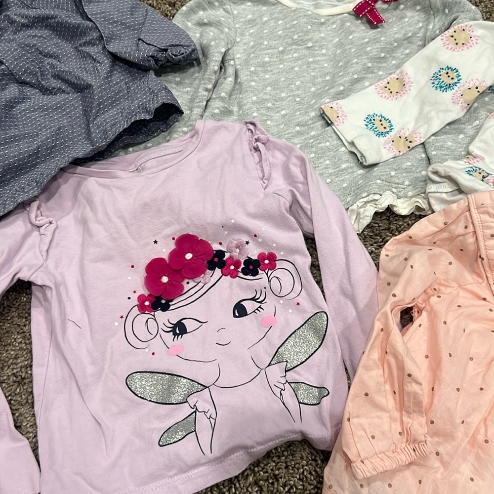 Girls 24 month clothing clothing lot! Most Gymboree.
Adorable shirts, jeggings